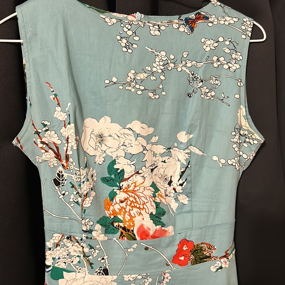 Dress - Picture 2 of 3
